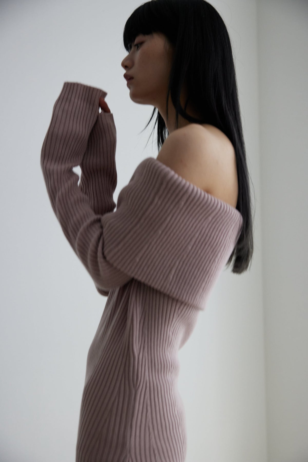 ワンピース Emily off shoulder dress MA0151_10_1200x.jpg?v=1733995679